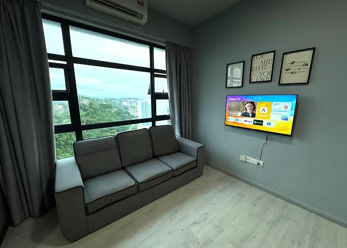 Sunset Seaview Vacation Condos @ Jesselton Quay