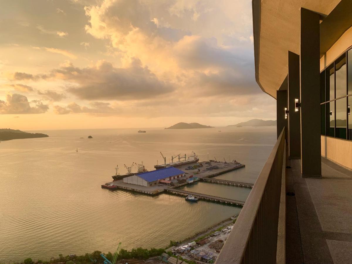 Sunset Seaview Vacation @ Jesselton Quay *